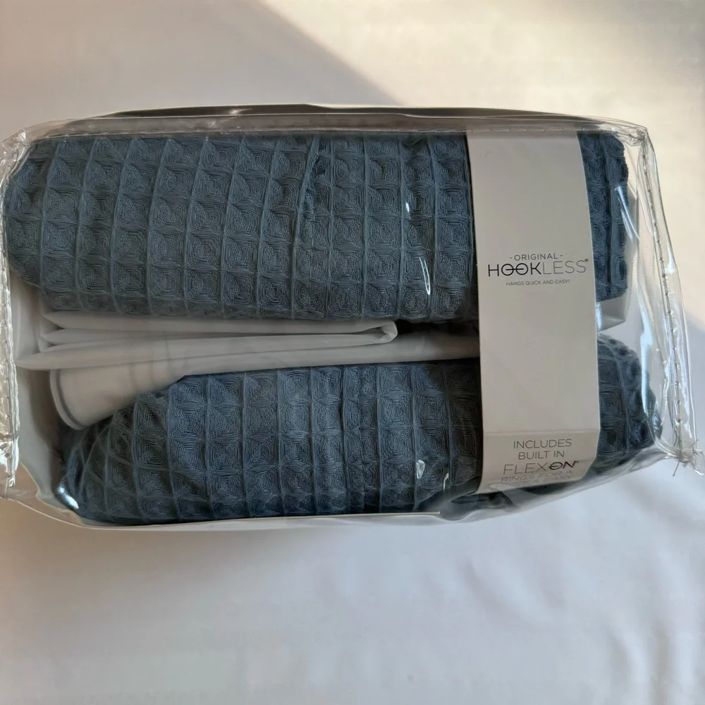Original Hookless brand new